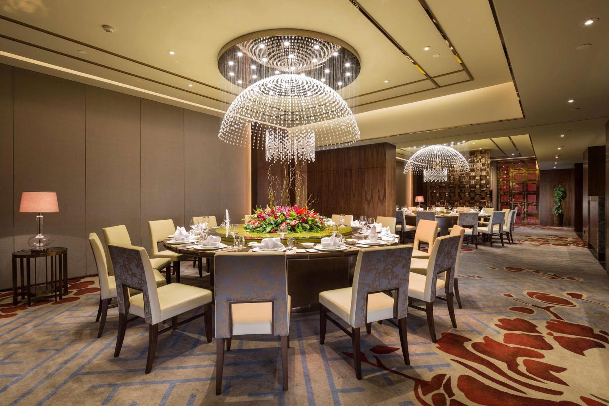 Hilton Urumqi Ngoại thất bức ảnh