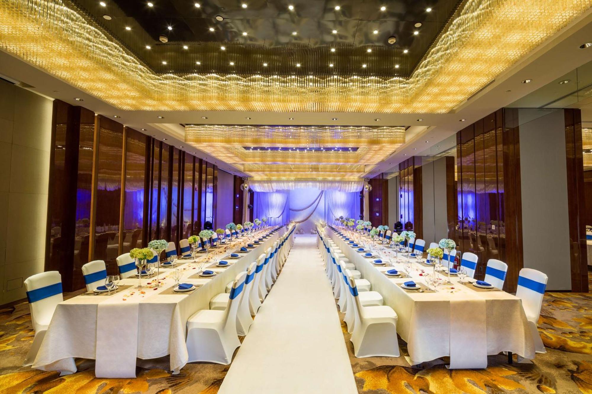 Hilton Urumqi Ngoại thất bức ảnh